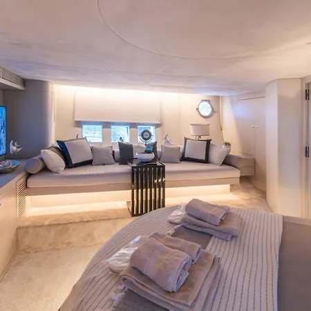 Hotel en barco Samtek Estambul