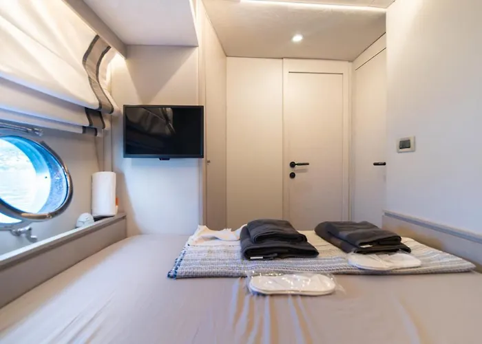 Botel Samtek Provincia di Istanbul